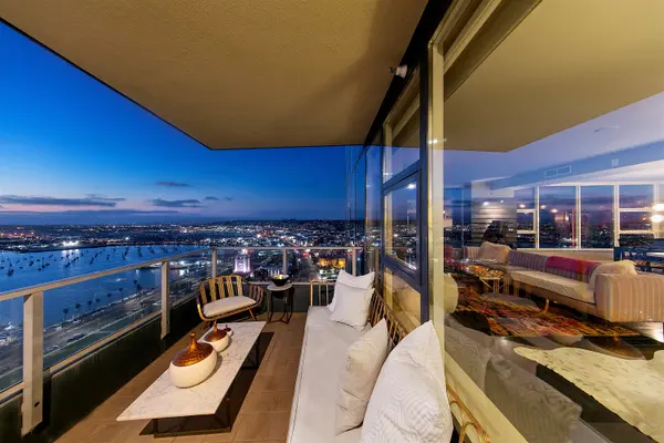 1325 Pacific Hwy #3204, San Diego, CA 92101