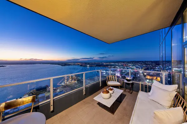 1325 Pacific Hwy #3204, San Diego, CA 92101