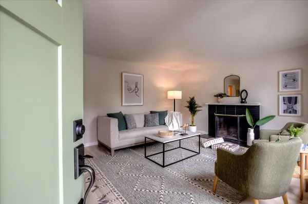 1348 Henderson Ave, Menlo Park, CA 94025