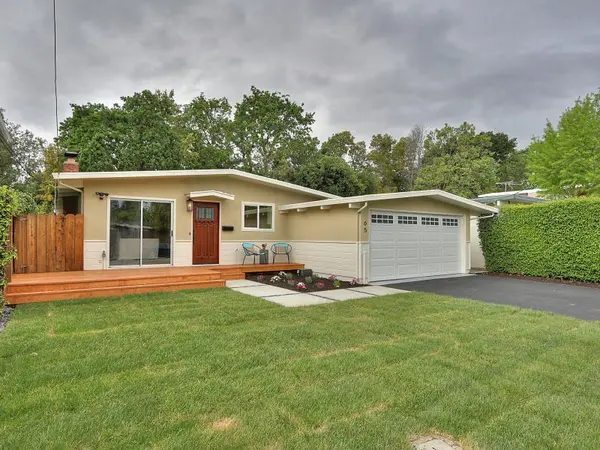 65 Lorelei Ln, Menlo Park, CA 94025