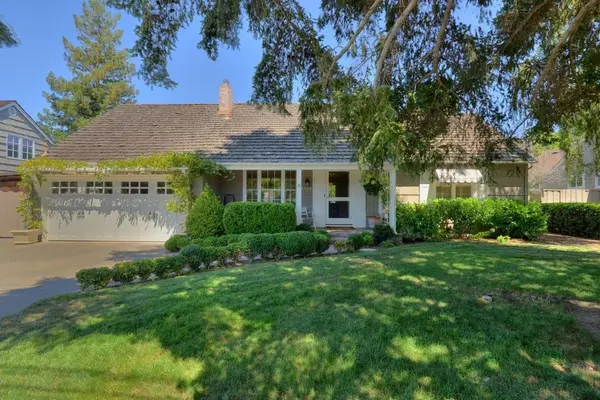 1683 Parkhills Avenue, Los Altos, CA 94024