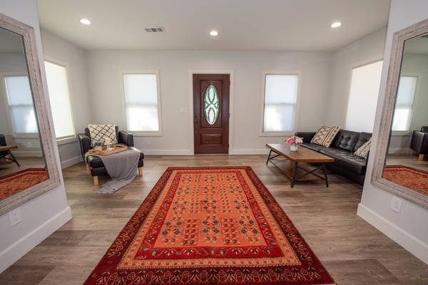 251 Middlefield Road, Palo Alto, CA 94301