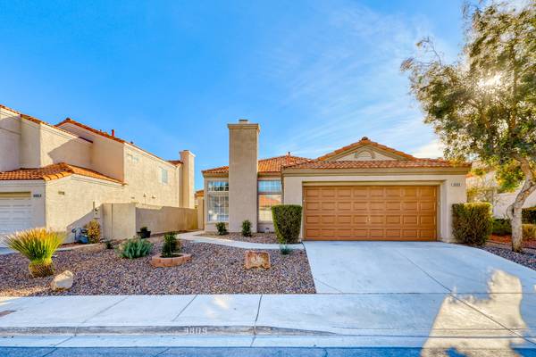 9809 Cross Creek Way, Las Vegas, NV 89117