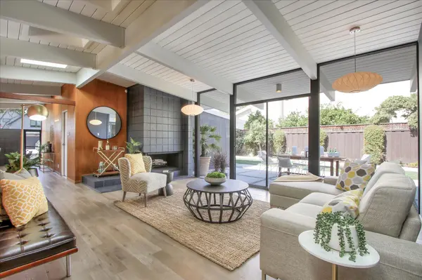 2207 Greer Road, Palo Alto, CA 94303