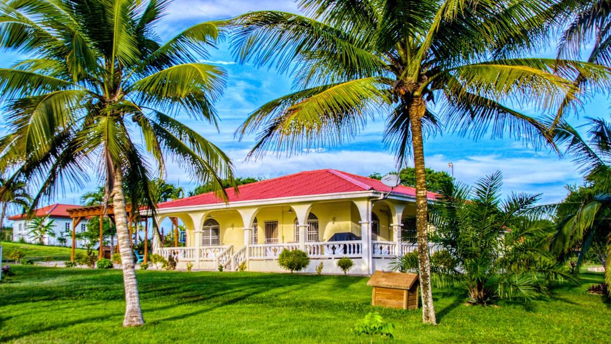 BMLS-1028 Bungalow House
