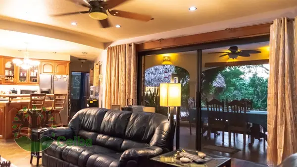 BMLS-1027 Luxurious Villa