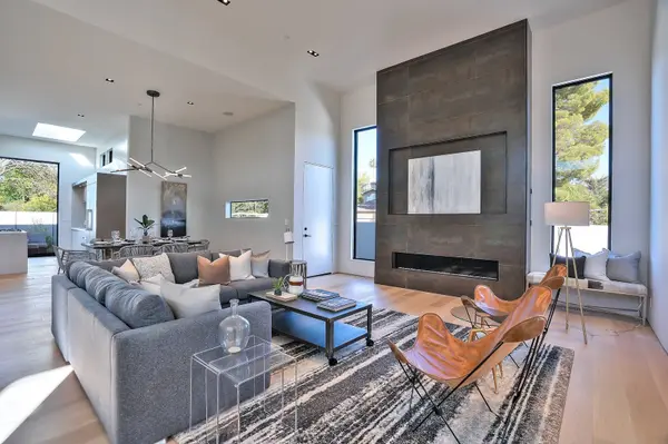 3687 Bryant Street, Palo Alto, CA 94306