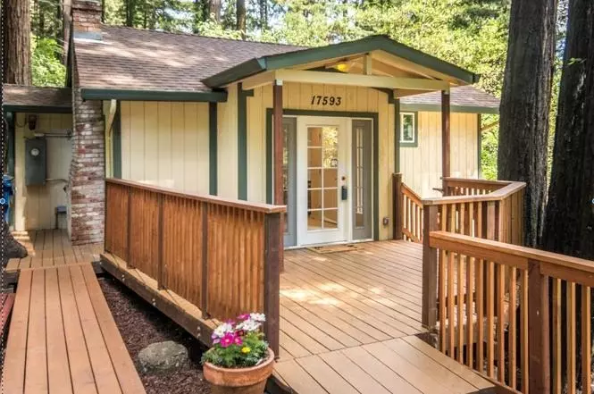 Los Gatos, CA 95033,17593 Comanche Trail