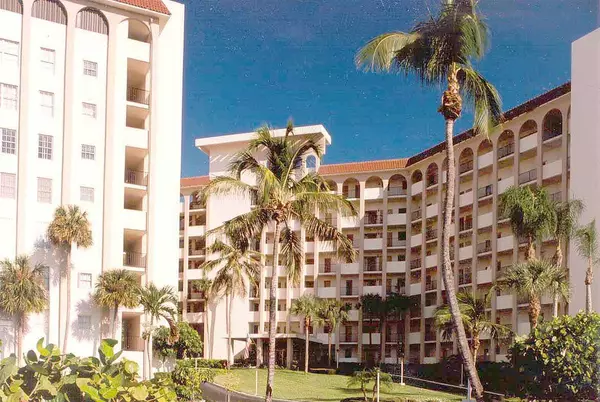South Palm Beach, FL 33480,3475 South Ocean Boulevard #109