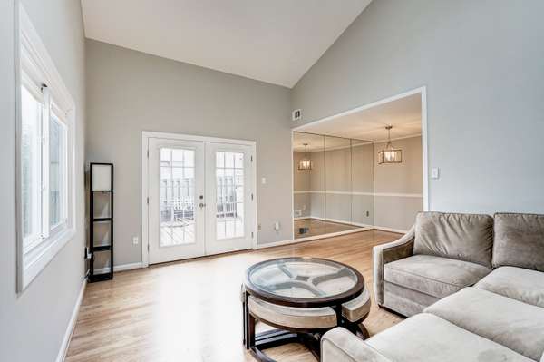 207 North Cottage Road, Sterling, VA 20164