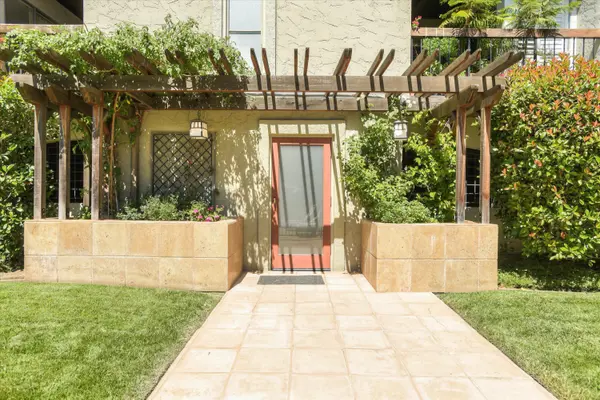 707 Bryant Street #201, Palo Alto, CA 94301