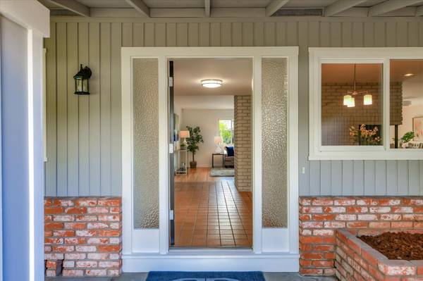 1443 Hollenbeck Avenue, Sunnyvale, CA 94087
