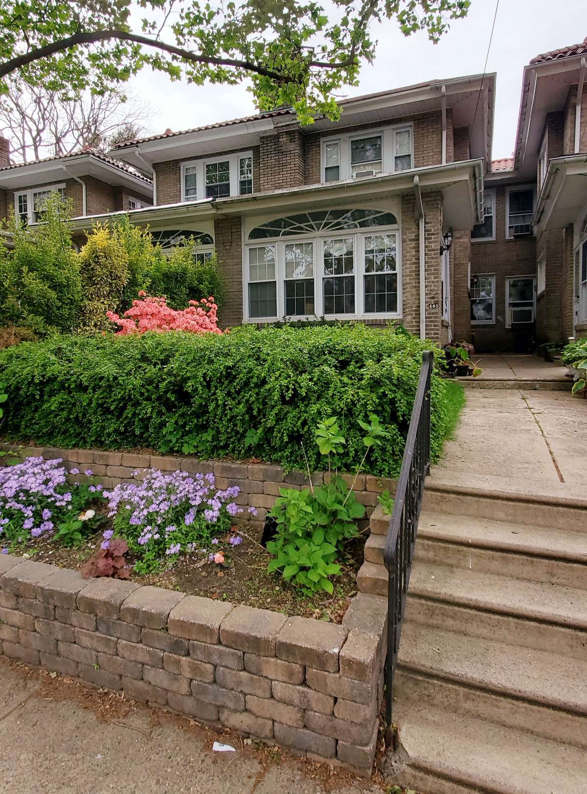 405 W Mount Airy Ave.