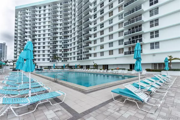 Hollywood, FL 33019,3725 South Ocean Drive #515