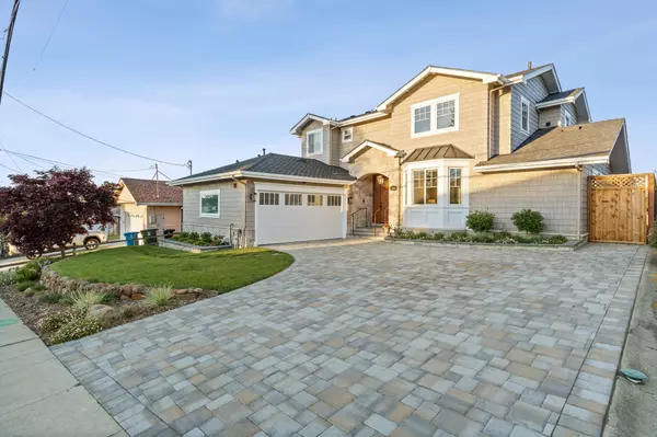 Belmont, CA 94002,3918 Christian Drive