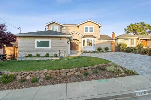 Belmont, CA 94002,3918 Christian Drive