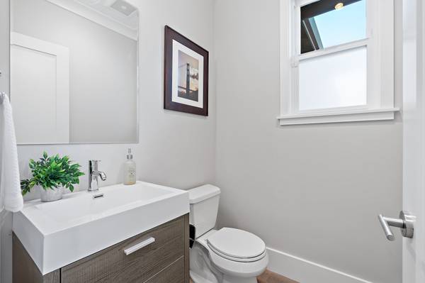 754 Edge Lane, Los Altos, CA, USA