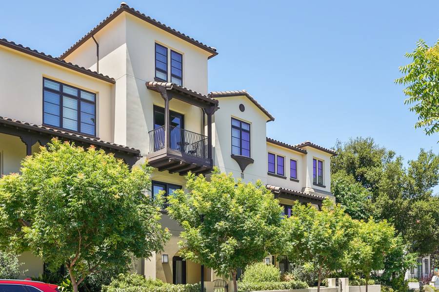 100 1st Street #217, Los Altos, CA 94022