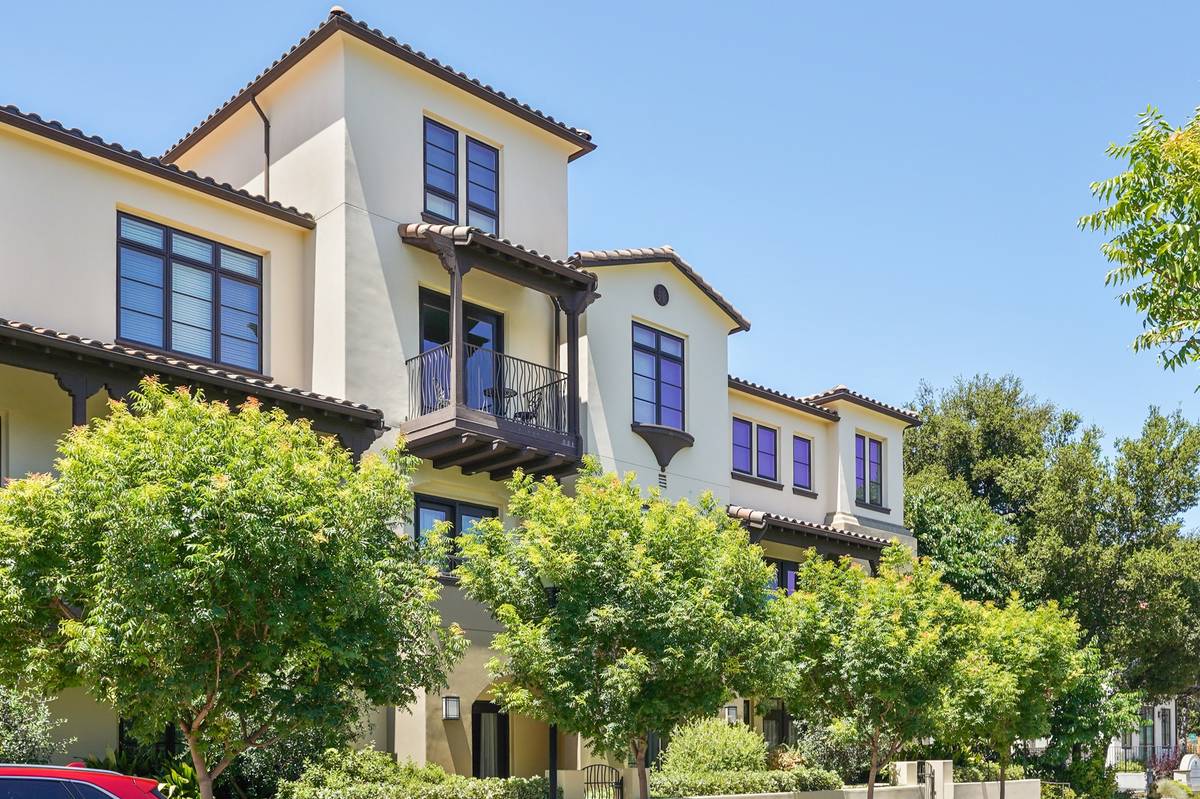 100 1st Street #217, Los Altos, CA 94022