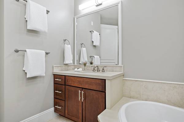 100 1st Street #217, Los Altos, CA 94022
