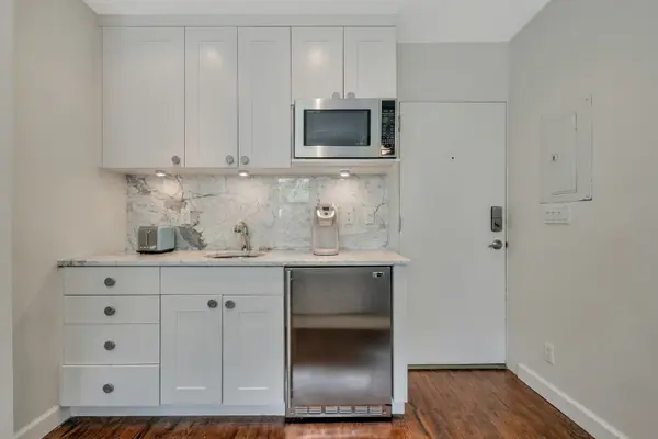 235 Sunrise Ave, Palm Beach, FL 33480
