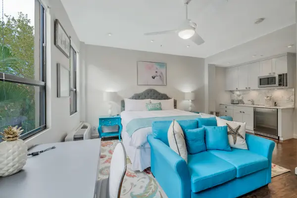 235 Sunrise Ave, Palm Beach, FL 33480