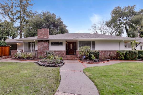 1385 Fremont Ave, Los Altos, CA 94024