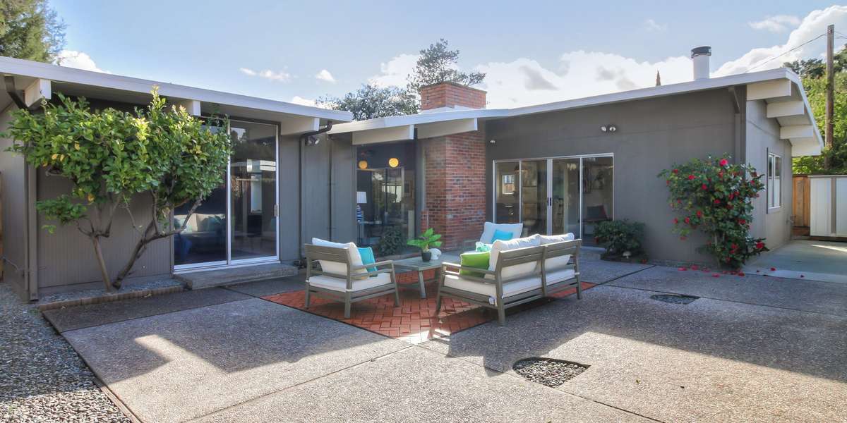 Boyenga Team / Compass