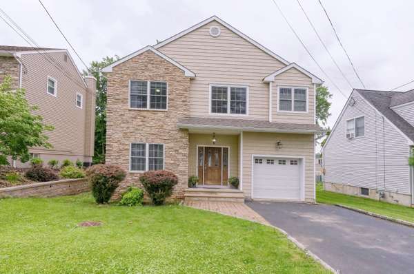233 Lincoln St, Berkeley Heights, NJ 07922