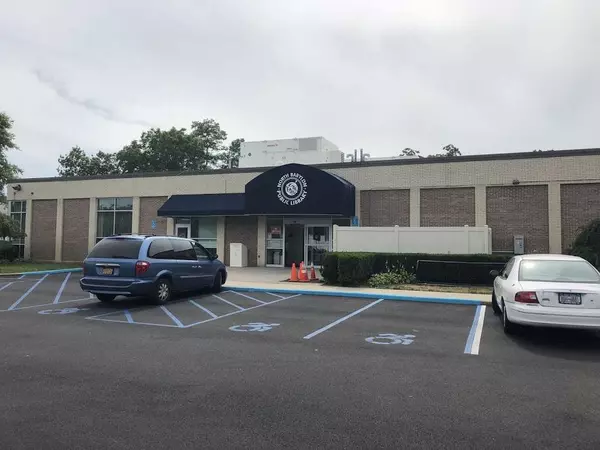 North Babylon Public Library