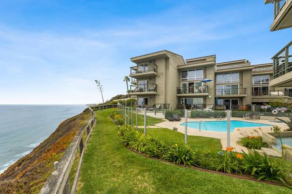 940 Sealane Drive #15