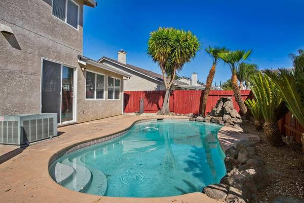 1700 Treehaven LN, Tracy, CA 95376