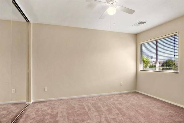 1700 Treehaven LN, Tracy, CA 95376