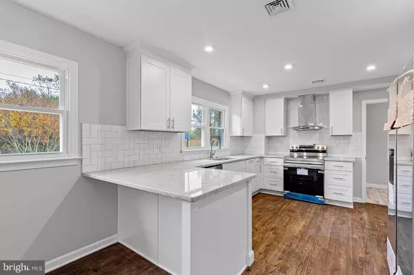 1760 OLD COOCHS BRIDGE RD, Newark, DE 19702