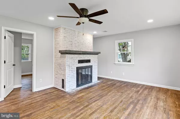 1760 OLD COOCHS BRIDGE RD, Newark, DE 19702