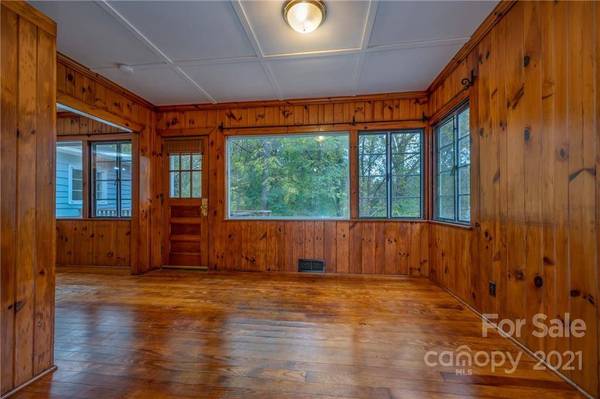 280 Pine Crest Lane, Tryon, NC 28782