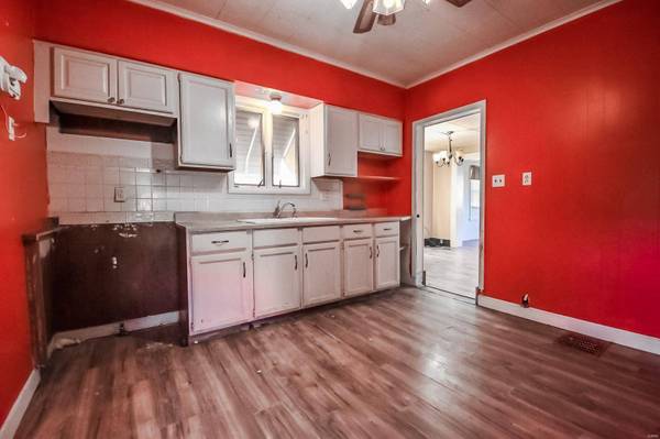 111 Fisher Avenue, Sawyerville, IL 62085