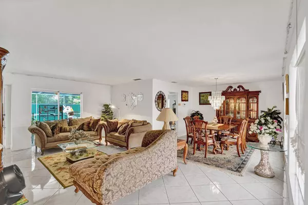 7230 Grandview BLVD, Miramar, FL 33023