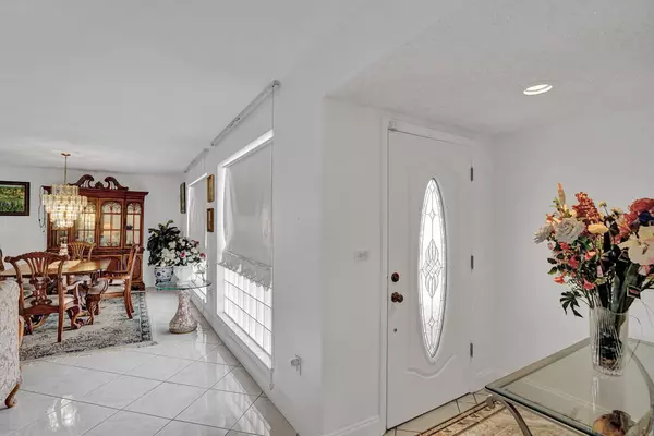 7230 Grandview BLVD, Miramar, FL 33023