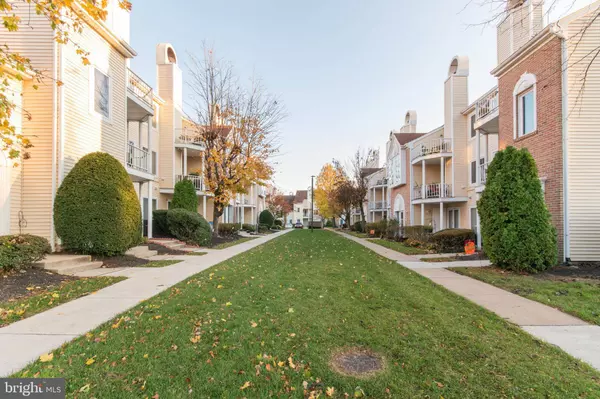 220 JENNIFER CT #1203, Levittown, PA 19057