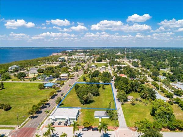 427,407, 417, 425 E OLYMPIA AVENUE, Punta Gorda, FL 33950