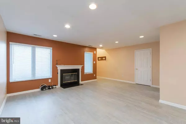 220 JENNIFER CT #1203, Levittown, PA 19057