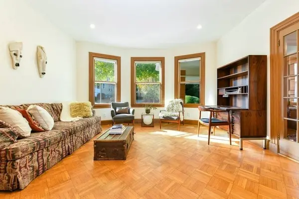 19 Primrose St, Boston, MA 02131