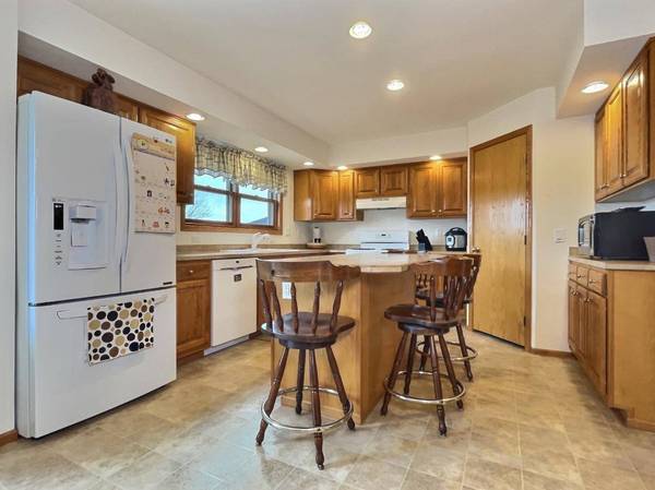 4871 THURBER TR, Eagle River, WI 54521