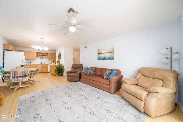 2094 Mesquite Ave #106, Lake Havasu City, AZ 86403