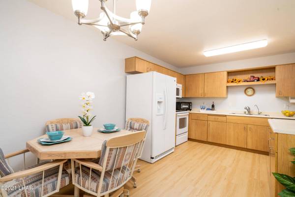 2094 Mesquite Ave #106, Lake Havasu City, AZ 86403