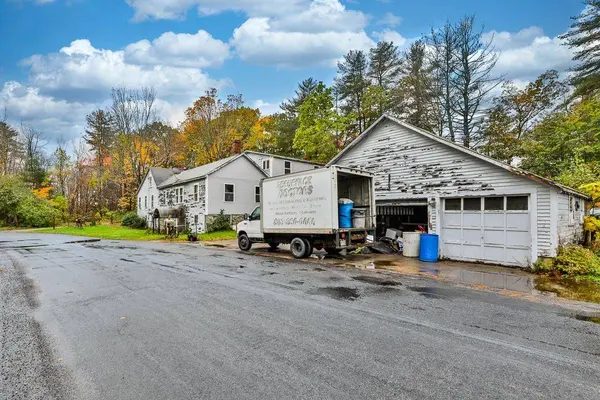 26 Buxton RD, Milford, NH 03055