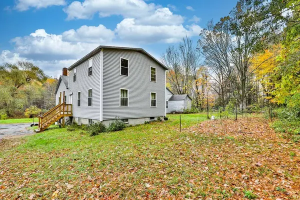 26 Buxton RD, Milford, NH 03055