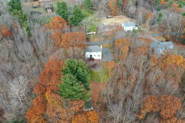 12 Morrison RD, Windham, NH 03087