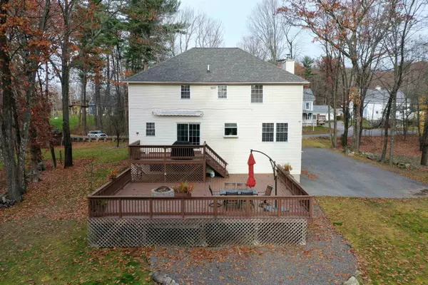12 Morrison RD, Windham, NH 03087